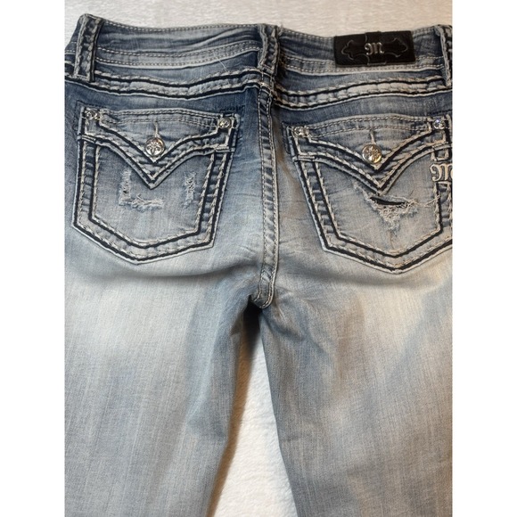 Miss Me Womens Capri Jeans Size 28 Embellished Flap Pocket Rhinestone Butterfly - Picture 3 of 16